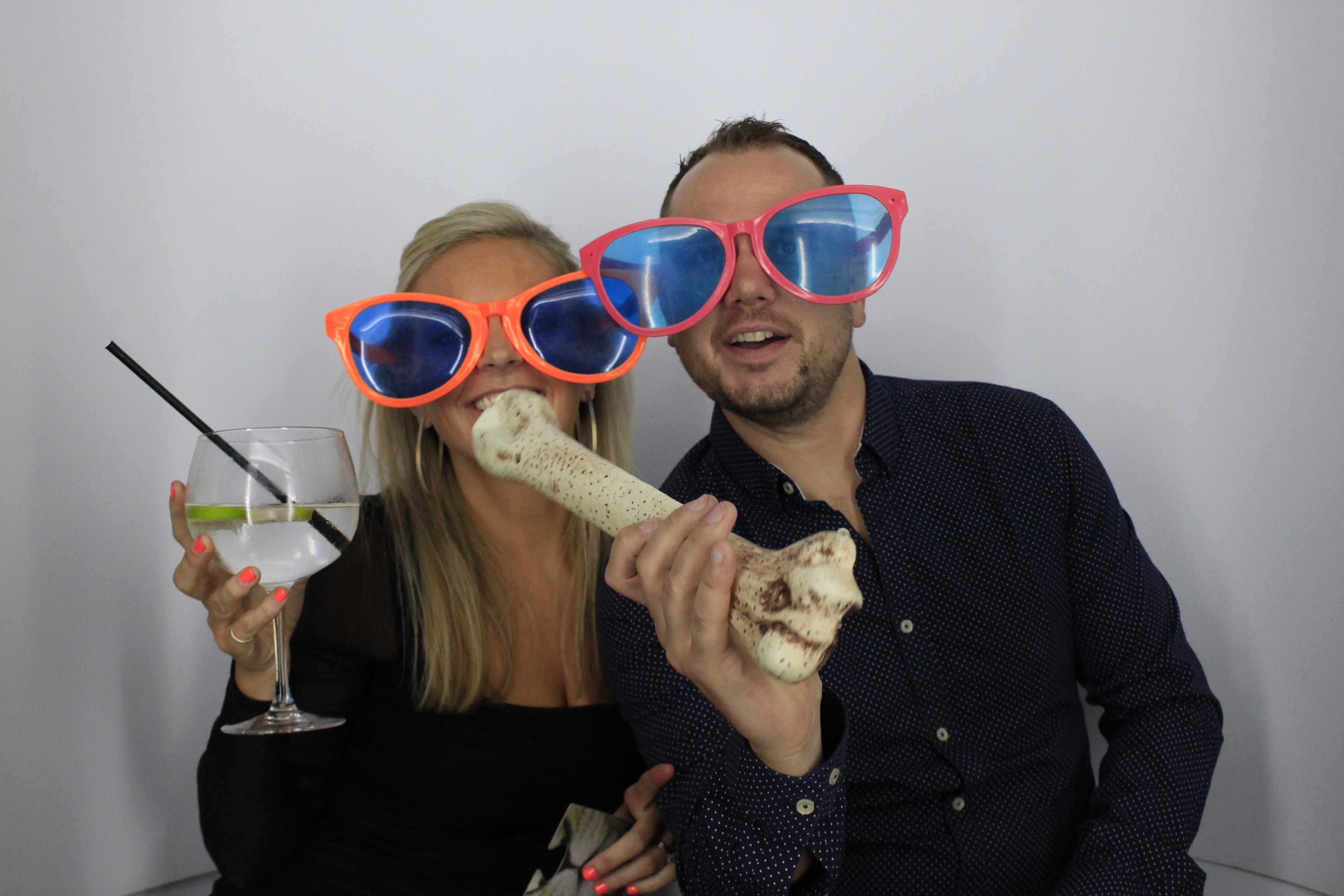 Darren and sarah’s 40th birthday celebration | View more photos from the event at gallery.myphotoboothexperience.co.uk/u/MyPhotoBoothExperienceLtd/Darren-and-sarah’s-40th-birthday-celebration
